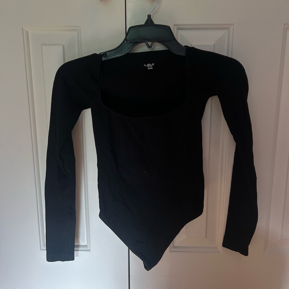 Intimately by Freepeople black longsleeve bodysuit in size xs/s